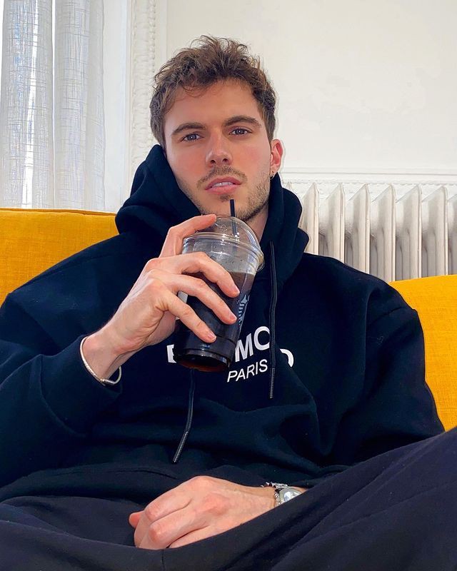 Nictesantos23's tweet photo. #AlexanderColbournDay #HBDALEX <3 Love You Thank you for existing, you make me happy https://t.co/s3gaudti8l