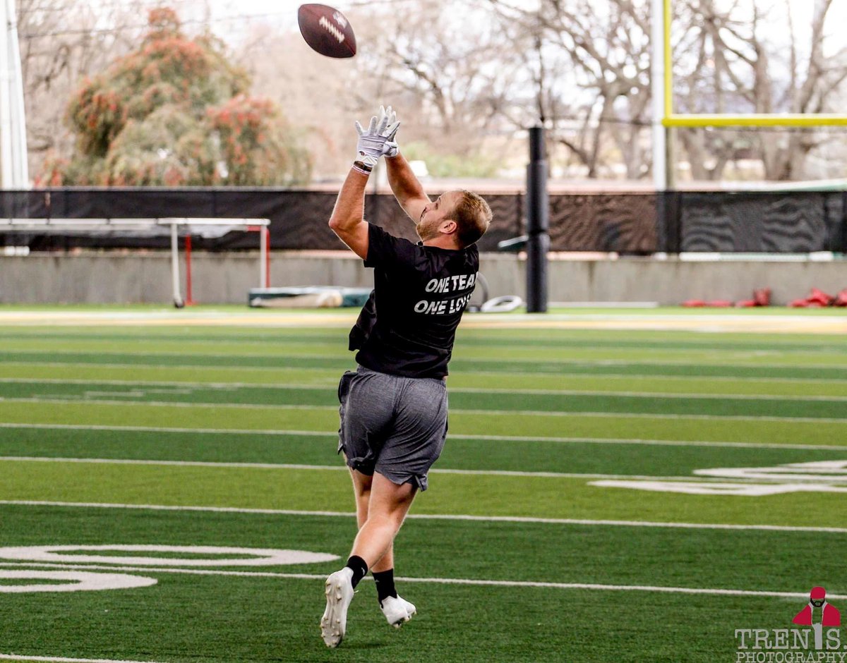 FrontRowAgents's tweet photo. FrontRow Sports client and @univwestalabama’s #2 All-Time WR @blanchard1121 had a fantastic Pro-Day earlier this month at @UAB_Athletics and looks forward to the upcoming @NFLDraft on 4/28 at @AllegiantStadm in Paradise Nevada.
📧 info@frontrowreps.com
📱 https://t.co/w24u6LQ7aw https://t.co/O8es1o0nJJ