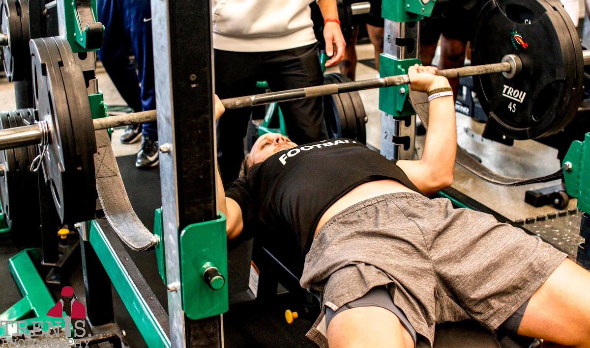 FrontRowAgents's tweet photo. FrontRow Sports client and @univwestalabama’s #2 All-Time WR @blanchard1121 had a fantastic Pro-Day earlier this month at @UAB_Athletics and looks forward to the upcoming @NFLDraft on 4/28 at @AllegiantStadm in Paradise Nevada.
📧 info@frontrowreps.com
📱 https://t.co/w24u6LQ7aw https://t.co/O8es1o0nJJ