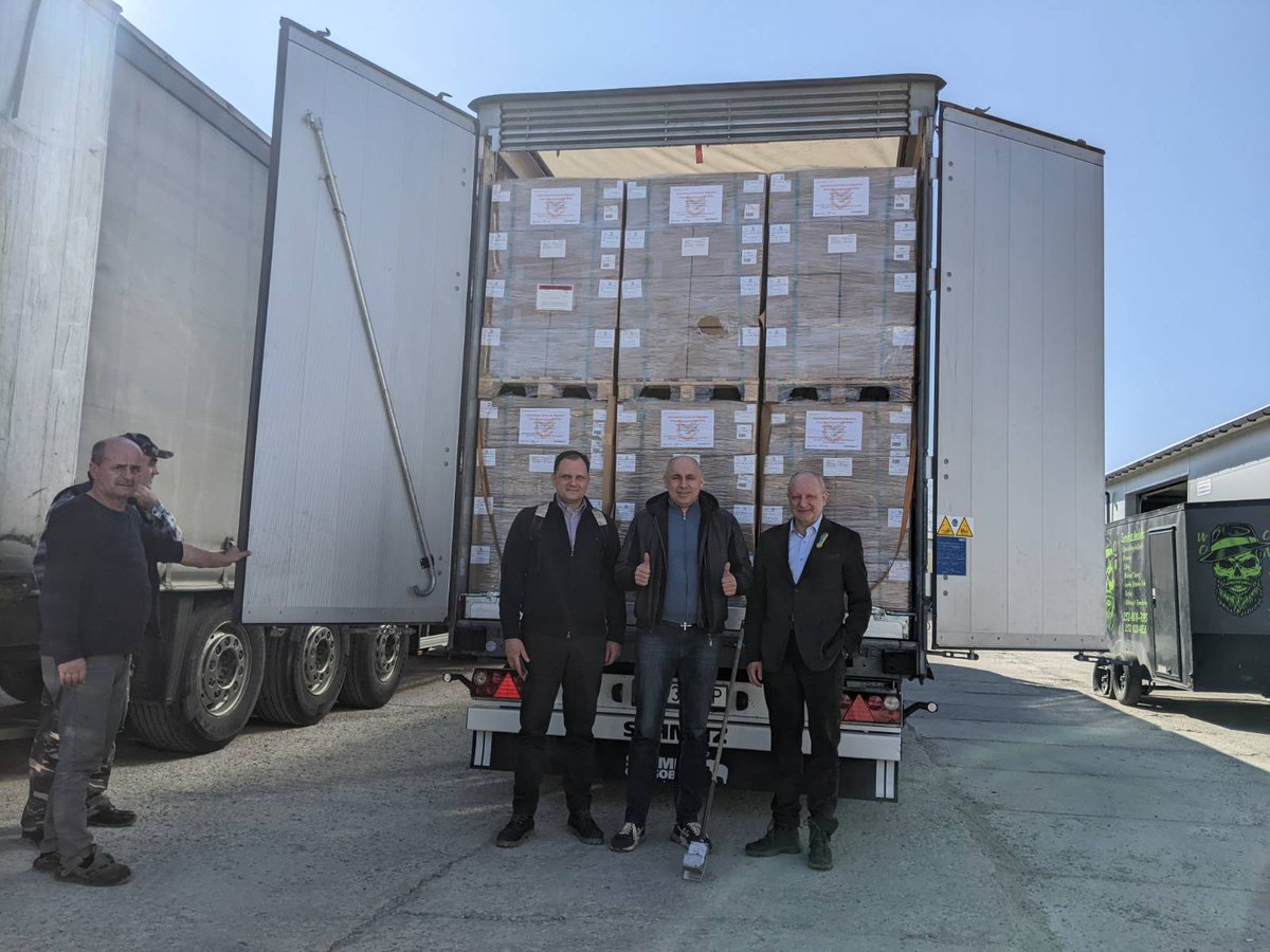 MattiMaasikas's tweet photo. More direct support to #Ukraine’s defenders from #EU projects reorienting their activities: handed over more than 10 000 ready-to-eat meals to the State Border Guard Service of Ukraine, bought by #EU4IBM. Arrived today to Ukraine.

#StandWithUkraine https://t.co/PJhlzGXGdA