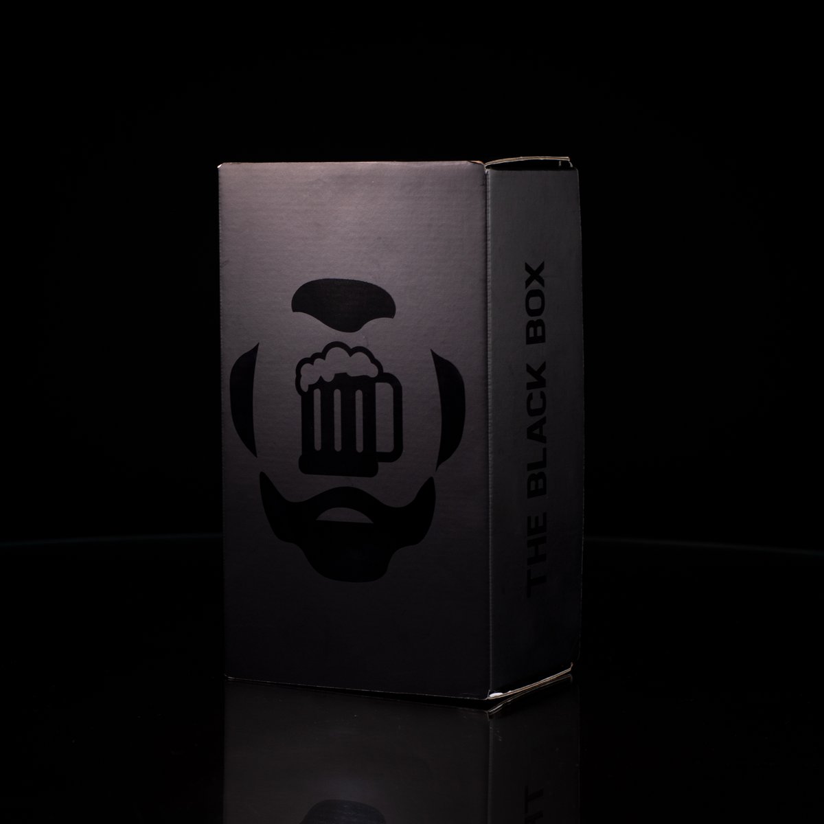 AlternativeBeer's tweet photo. The Black Box es un nuevo producto, por unidades limitadas que lanzamos este año gracias a las muchas sugerencias de nuestros clientes y amigos. Conoce más detalles en 🔗 https://t.co/MZbCWkSSwJ 🏴

#AlternativeBeer https://t.co/uw1keYM6hu