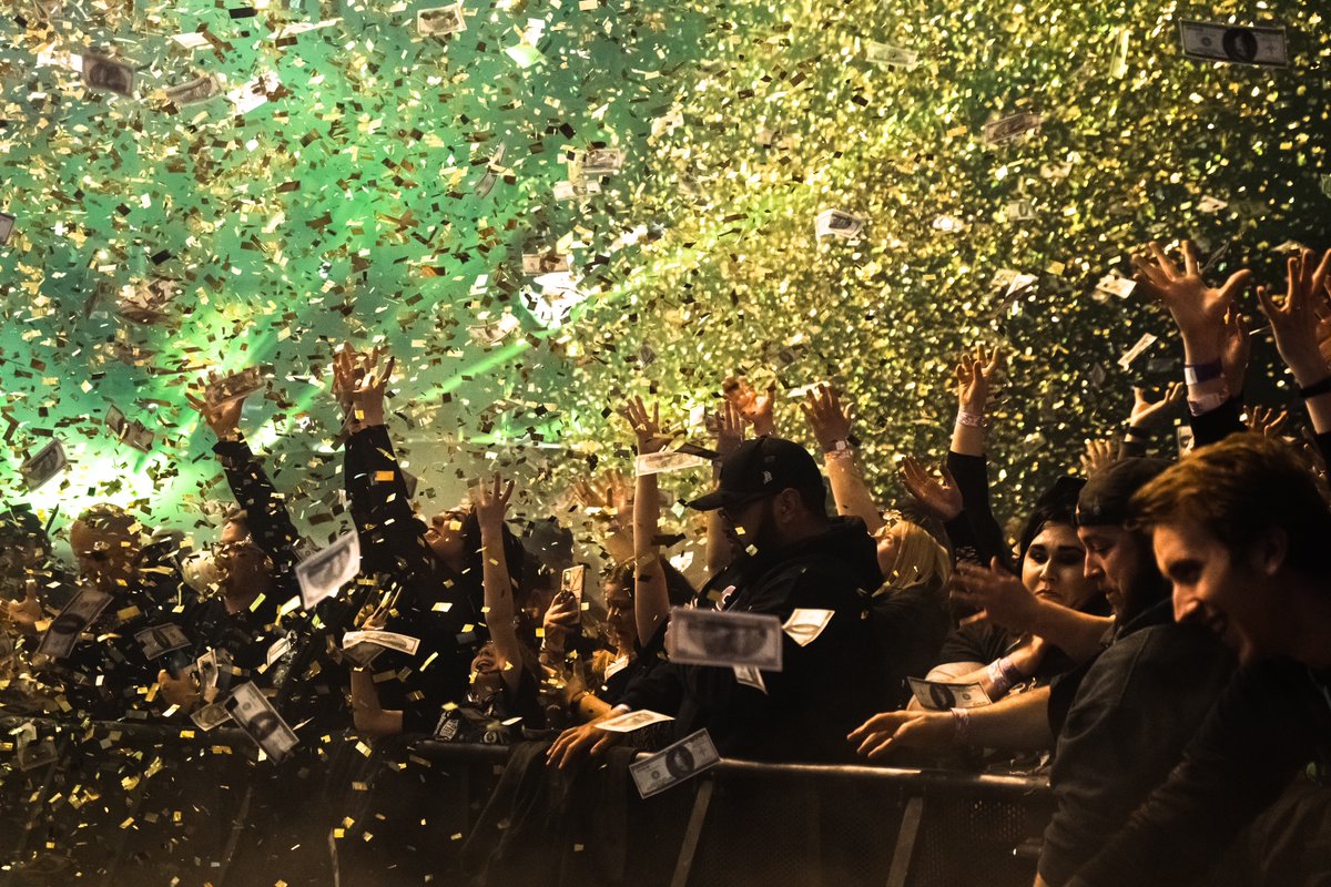 thebandGHOST's tweet photo. [MESSAGE FROM THE CLERGY]

We wish to inform you as Ghost continue to topple empires, they realize they do not walk alone. Ghost are humbled by the initial reception to #IMPERA and extend their utmost gratitude to their devoted fans worldwide. https://t.co/HvXYBVcrkh