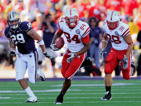 NBNRPodcast's tweet photo. Former Husker WR @BKinnie84 joined #NBNR podcast in the @NEBrewingCo🍻 taproom to talk the Pelini era, playing w/QB Taylor Martinez🪄, founding Alliance Sports Training, and much more!

👀 Watch here: 
https://t.co/jipqprpKvr

🚨Follow @NBNRPodcast for more content!🚨

#GBR🌽🏈🎈 https://t.co/IgOqCd1XLL