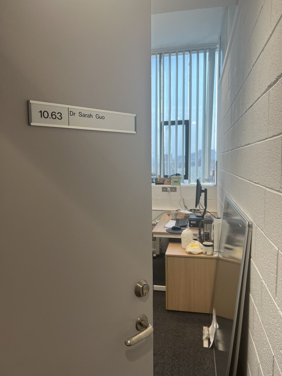 SarahJGuo's tweet photo. Started my job as a lecturer at the University of Leeds during the pandemic, feel ‘connnected’ after back to my office &amp; meet new colleagues #universityofleeds https://t.co/ZqIGgKvOOl
