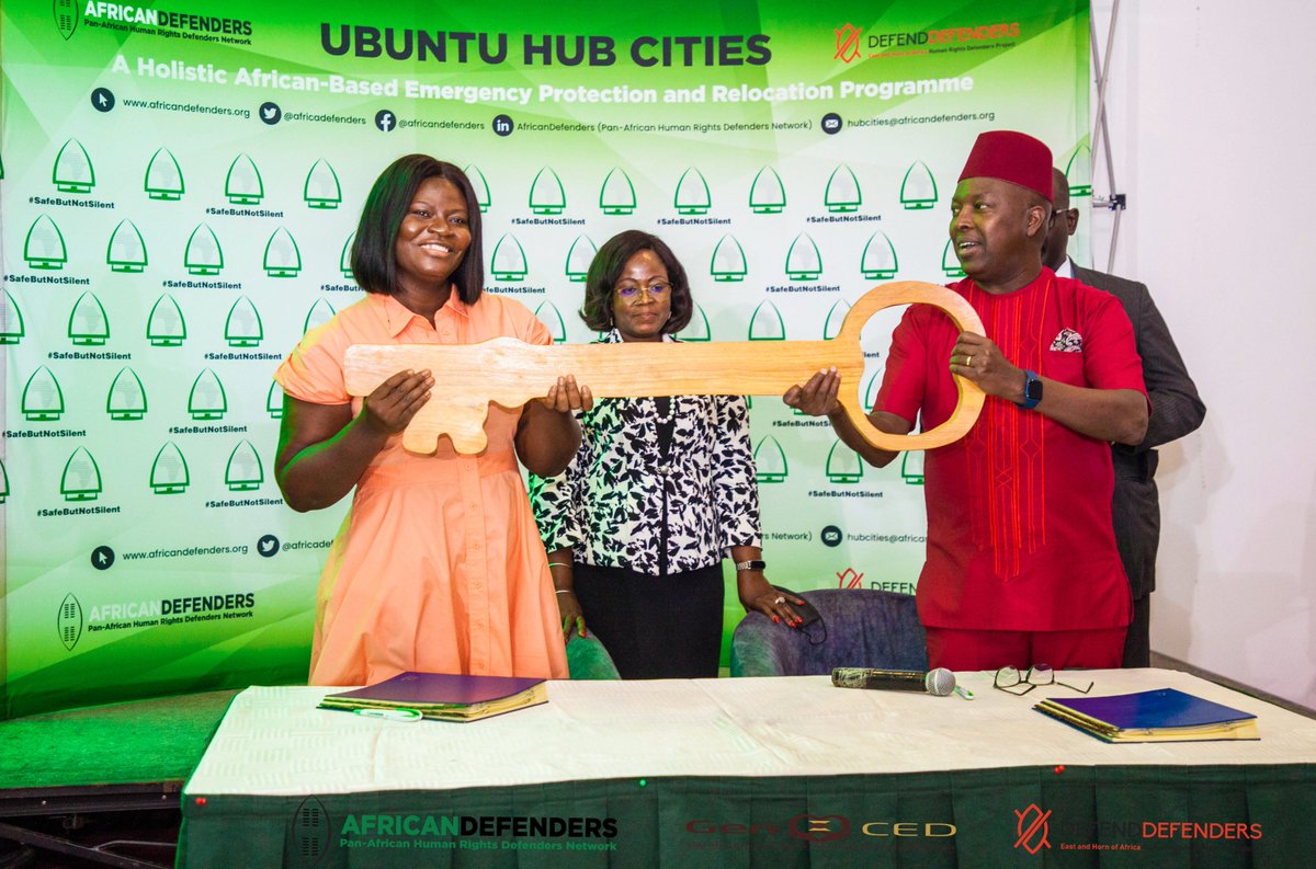 AfricaDefenders's tweet photo. A true Ghanaian welcome for the #UbuntuHubCities initiative from the University of Ghana Institute of African Studies. Akwaaba! https://t.co/UoeGvoPNaJ
