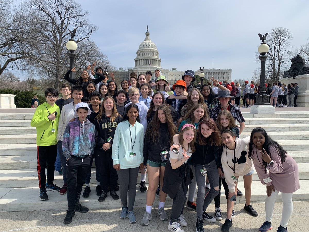 kmsDCbus2's tweet photo. Bus 2 at the capitol https://t.co/DYRU67OV6I