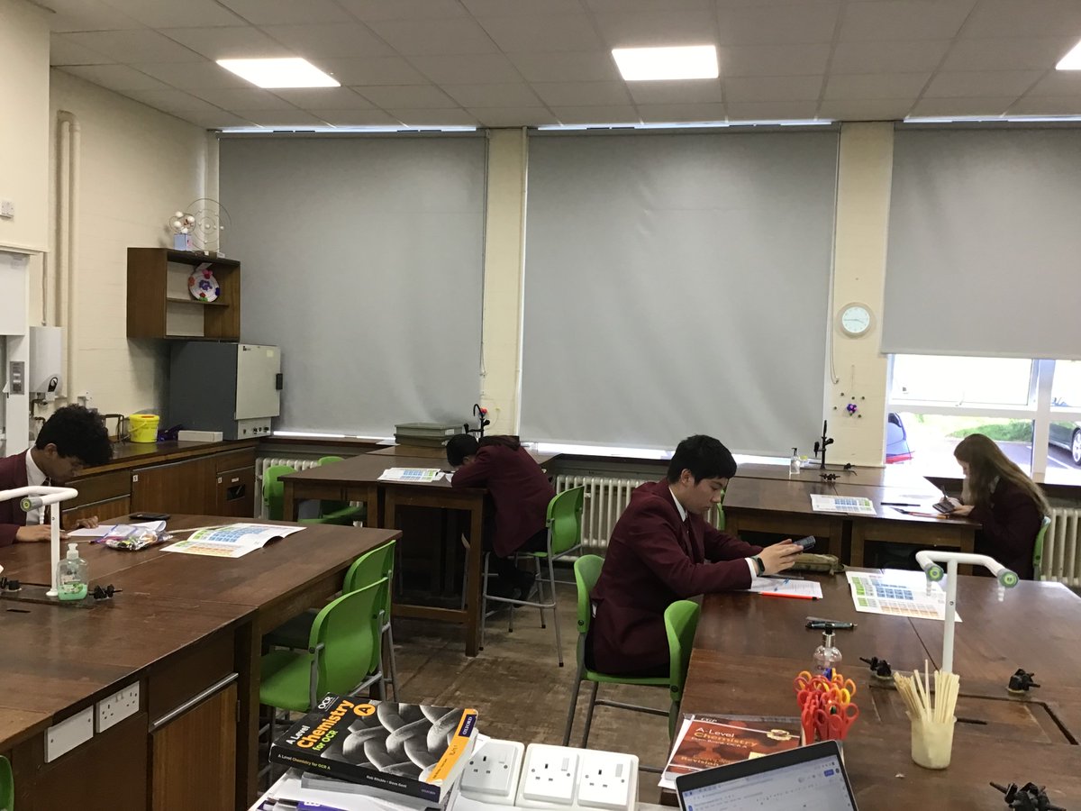 CryptScience's tweet photo. After winning our heat, the four members of our @RoySocChem Top of the Bench team are now competing in the national final! 

Having done so well already, the students now face a fiendish written exam and challenging team practical. Best of luck! #CryptChallenge #CryptChemistry https://t.co/2NHwIlXe23