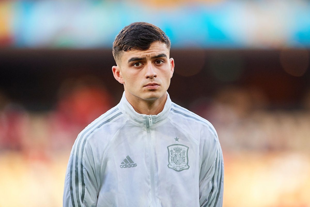 Polyccio8's tweet photo. 🚨 Pedri lucirá el dorsal ‘10’ de la Selección durante este parón‼️ https://t.co/Ea7xRvzTSd