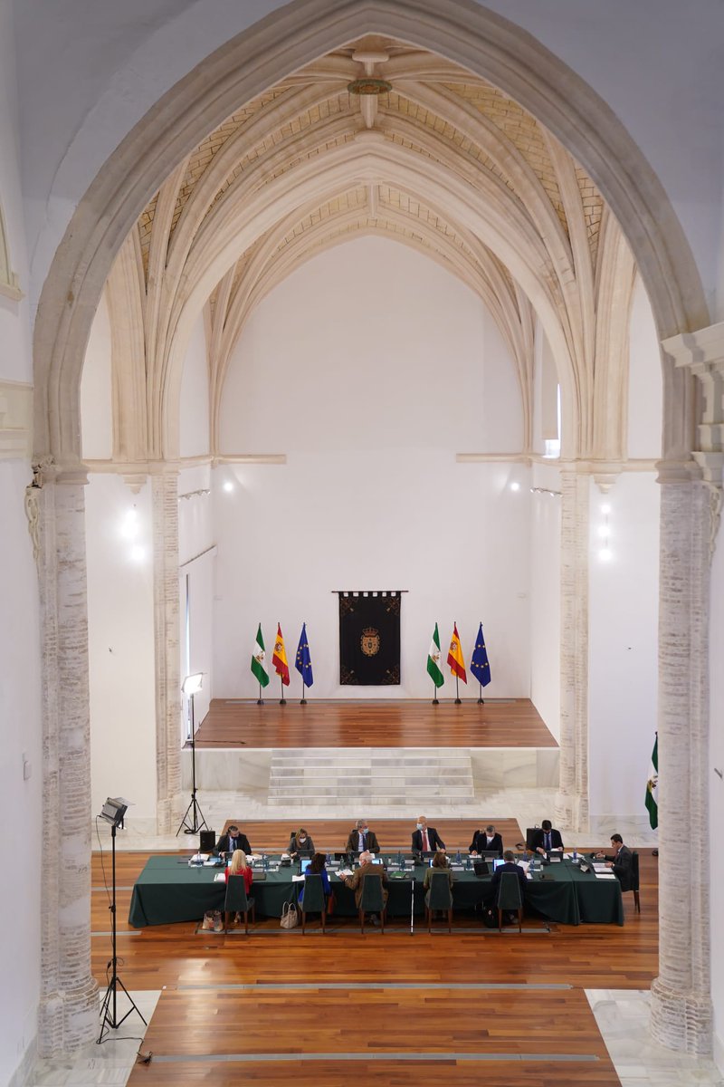 JuanAvilaCARMO's tweet photo. El Gobierno Andaluz se reúne en Carmona

Hoy ha sido un día histórico para Carmona puesto que, por primera vez, el Consejo de Gobierno de @AndaluciaJunta se ha celebrado en nuestra ciudad

Gracias al presidente @JuanMa_Moreno y a todo su Gobierno por elegir Carmona https://t.co/OtLWYjIXck