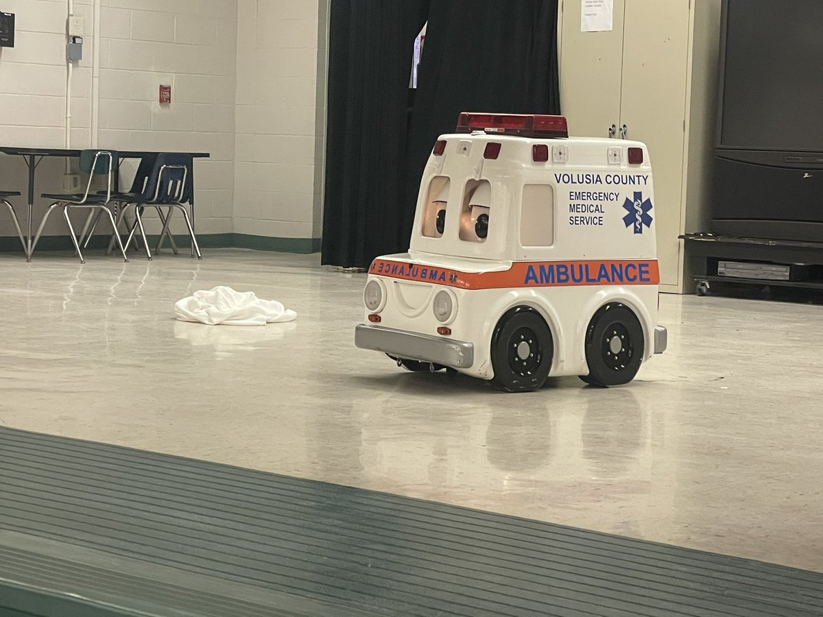 trkrusze's tweet photo. Thank you to the @Volusia77 (Volusia County EMS) for presenting the #KIDSMART program today @freedomvolusia . https://t.co/keMje1xEFa