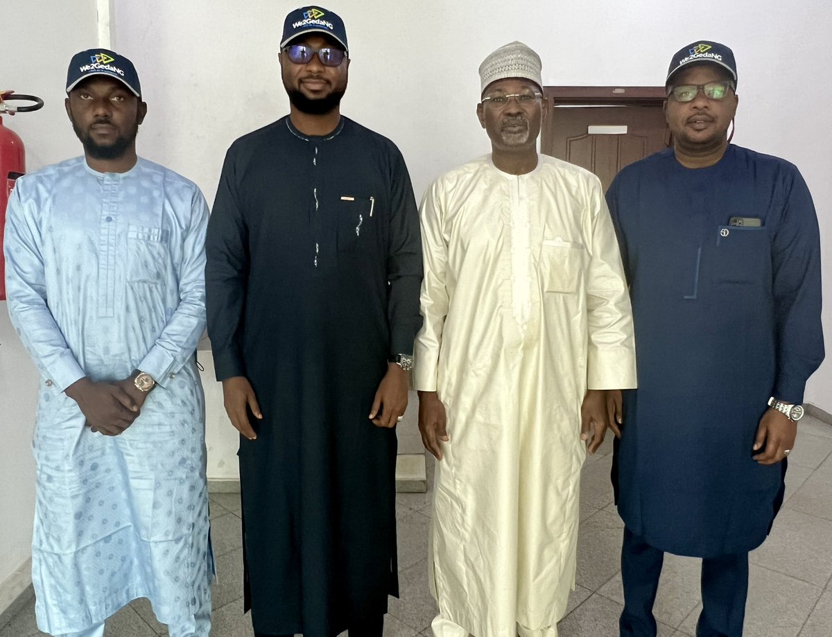 ziter001's tweet photo. Fruitful meeting with Nigeria Democratic Stakeholders Group. 

Also met with Prof Jega for more wisdom and understanding of the entire electoral process and how it will affect us as a movement.  

#we2geda #Politics #2023Elections #we2gedaLaunch https://t.co/Yxrr3gjOMG