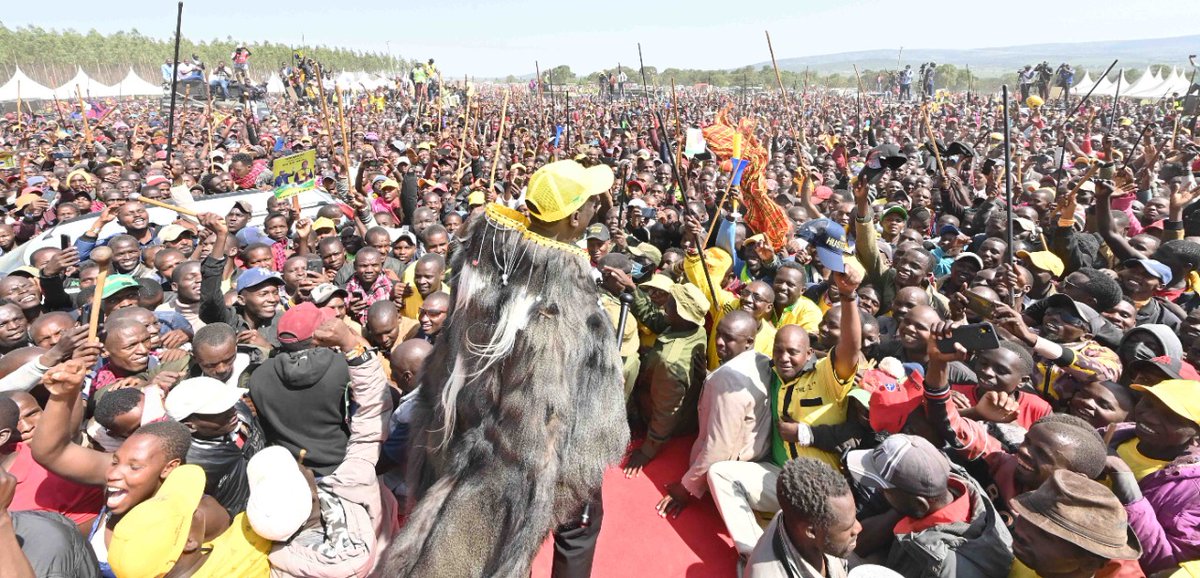 WilliamsRuto's tweet photo. Thank you the people of Narok County for the warm reception at Olopirik Farm, Narok County. https://t.co/xkLQ7Fei3r