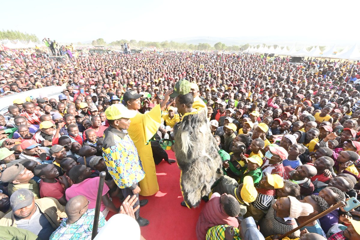 WilliamsRuto's tweet photo. Thank you the people of Narok County for the warm reception at Olopirik Farm, Narok County. https://t.co/xkLQ7Fei3r