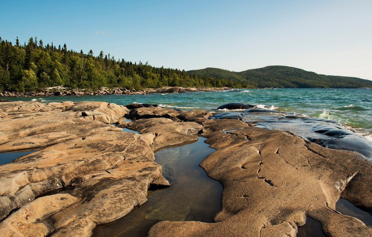 marykkeown's tweet photo. In honour of #WorldWaterDay… The #DetroitRiver separating 🇨🇦from 🇺🇸; watching the kids on the #beach in #Zanzibar; the phenomenal beauty of #NorthernOntario at @NeysProvPark; and #RockcutLake, north of #Capreol along #PortelanceRoad.
#LakeSuperior #IndianOcean #WaterIsLife https://t.co/nHlYIpHUu4