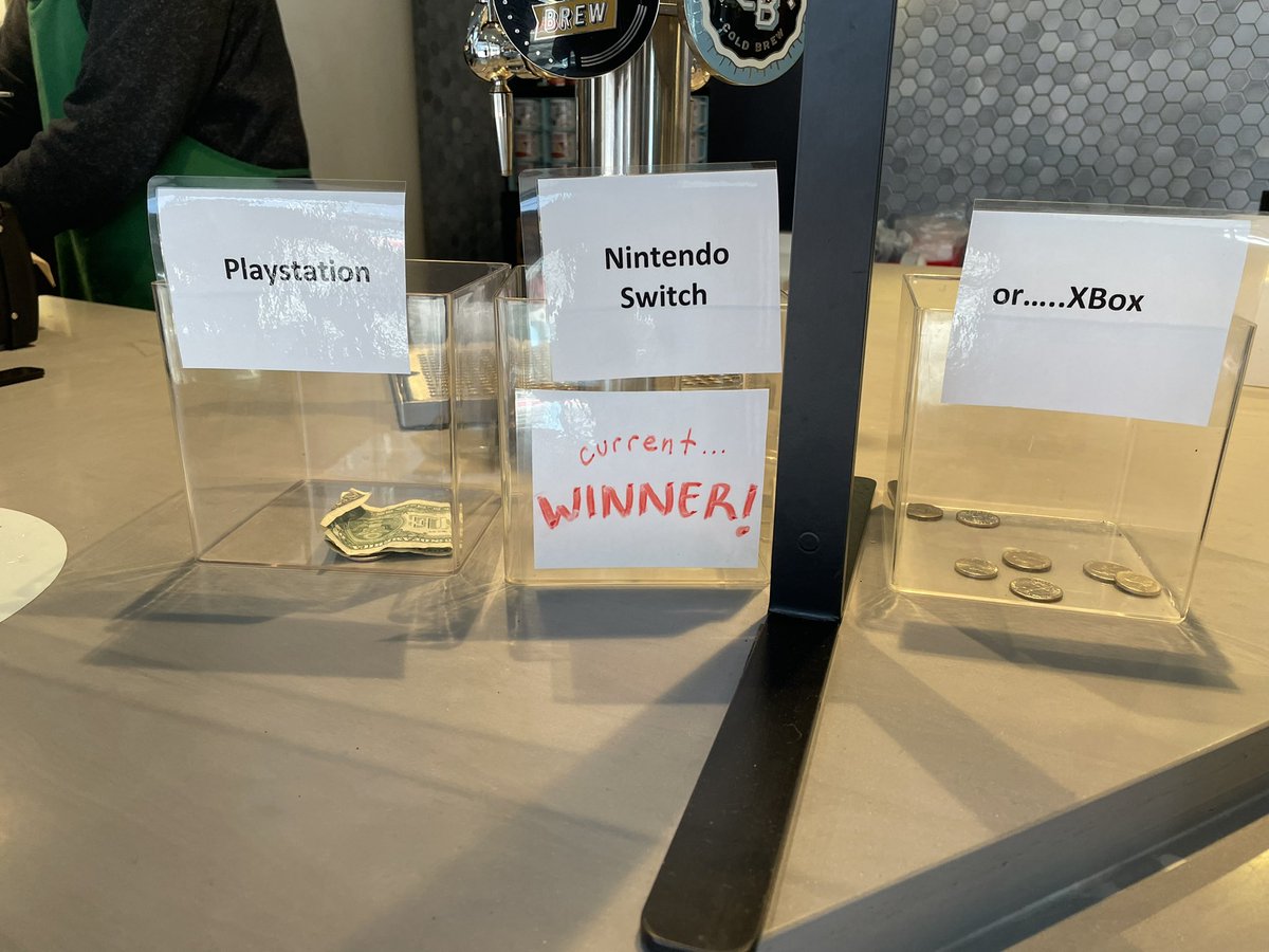 jackiejin's tweet photo. GDC-themed tip jars!! #GDC22 #gaming https://t.co/sglvle0xB8