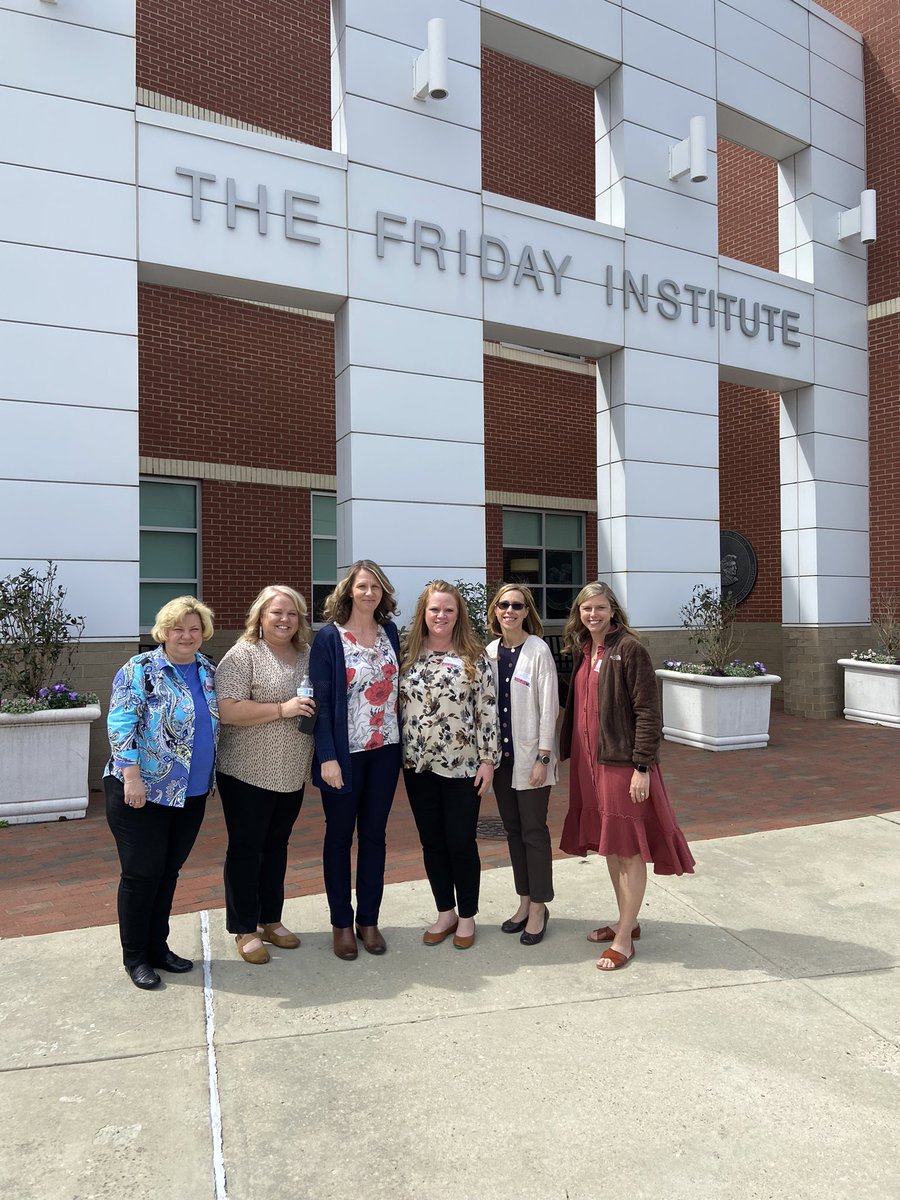 allison_rhyne's tweet photo. Excited to begin the DLP journey with these amazing leaders (and friends) from Lincoln County Schools! #ncdlp #ncpapa @kwithrow5 @JenCarroll74 @KK_Reynolds https://t.co/TfgedkDAfw