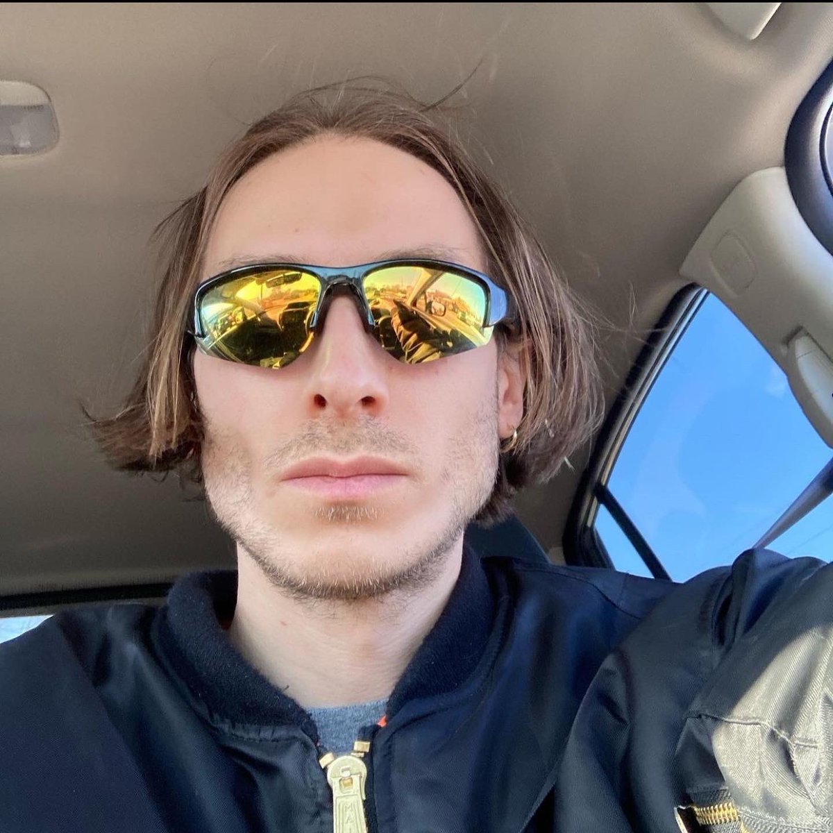 Baltra LIVE ⚙️ Boiler Room 2017
linktr.ee/mechanicalreco…