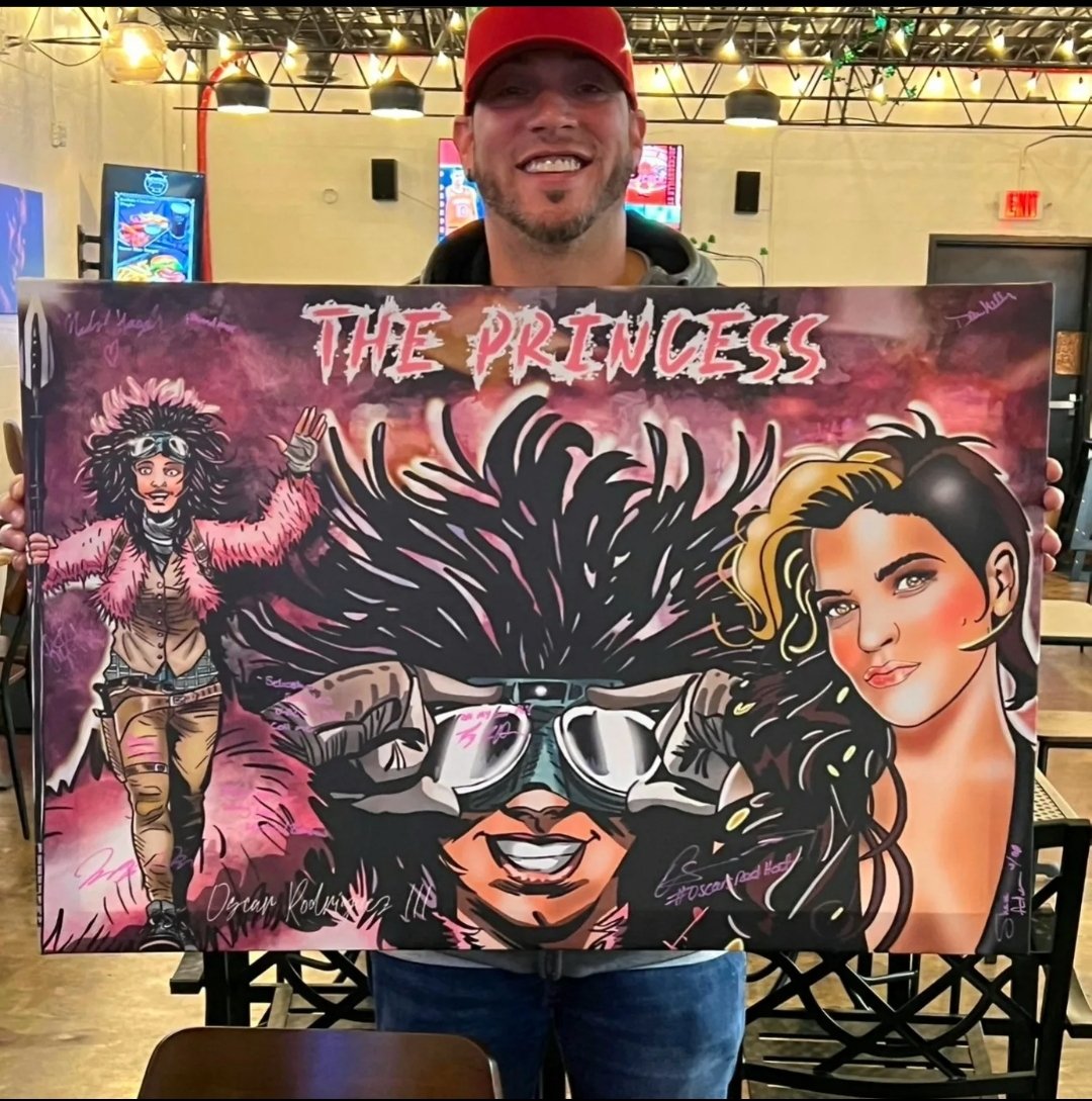 O_RodriguezIII's tweet photo. A piece I created for
@realryangm and his group to present to #ThePrincess @paola__lazaro we had lunch with her at the @senoiasmokehou1 #Thewalkingdead
#OscarsArt #OscarsRedHat #MyArtWork
#TWDArtist #Artist https://t.co/gGbRx7SEkg