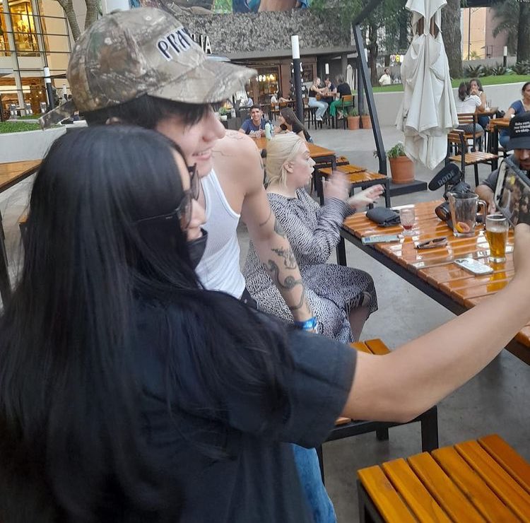 PortalJxdnBR's tweet image. Algumas fotos de Jaden no Paraguai ontem.