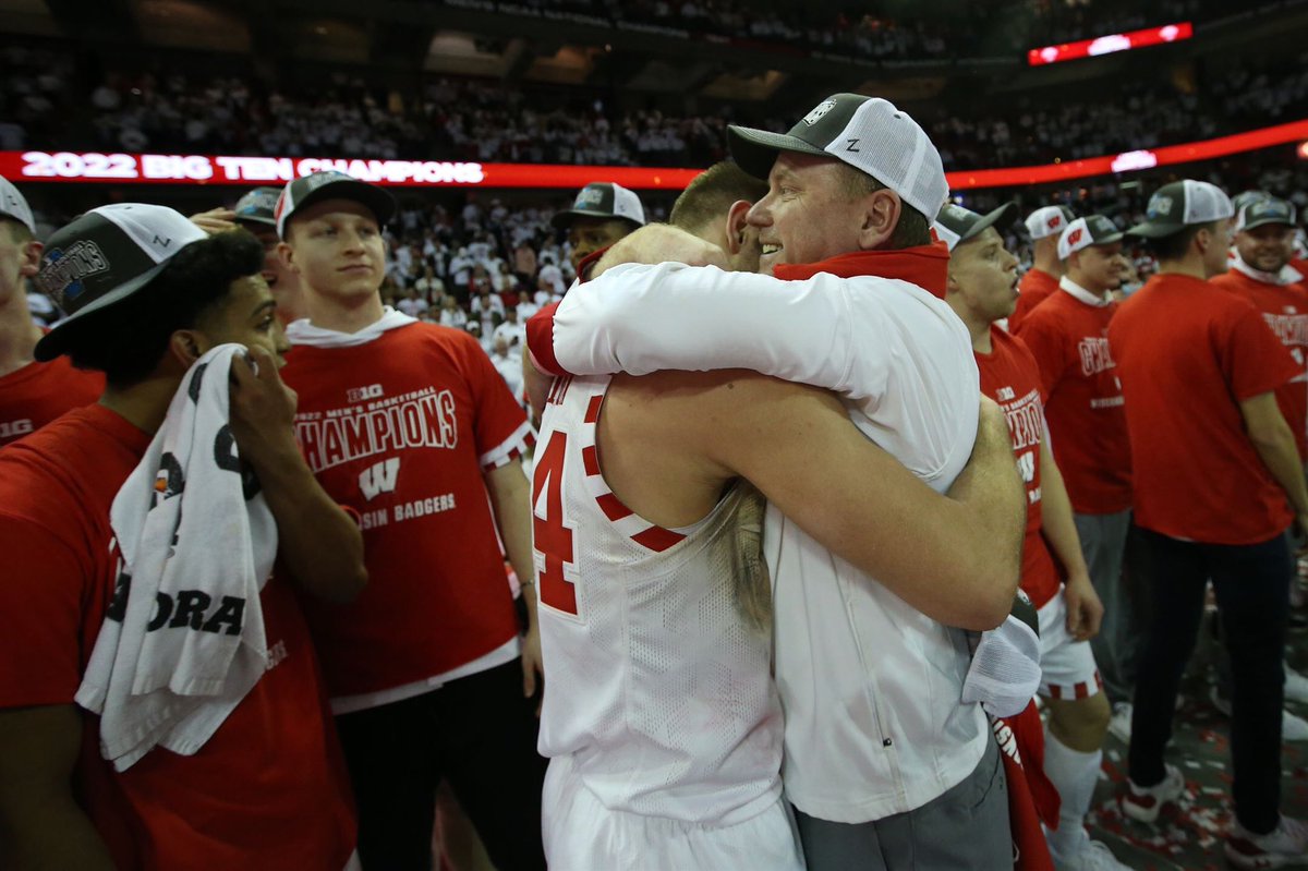 Brad Davison tweet media