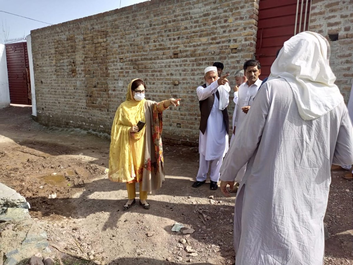 AcPabbi's tweet photo. Today Assistant Commissioner Pabbi, Sarah Tawab Umar, along with Revenue Field Staff &amp; local Police visited Dagai village to remove encroachments along the road-side and warned the violators to follow the government orders in true letter and spirit. https://t.co/CrpZaUVkkI