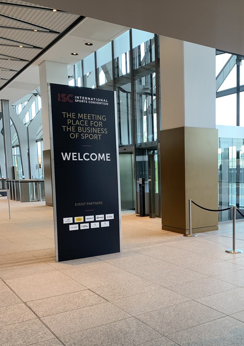Naz_Ali's tweet photo. Learning by doing: Our classroom today @SpursStadium. @IohtUel MSc Sports Management students take part in a site visit ahead of their practice-based assessment @IscBiz event. #ISCLondon2022 #events #sportsbusiness @UEL_News @SBL_UEL https://t.co/kntpTCELB4