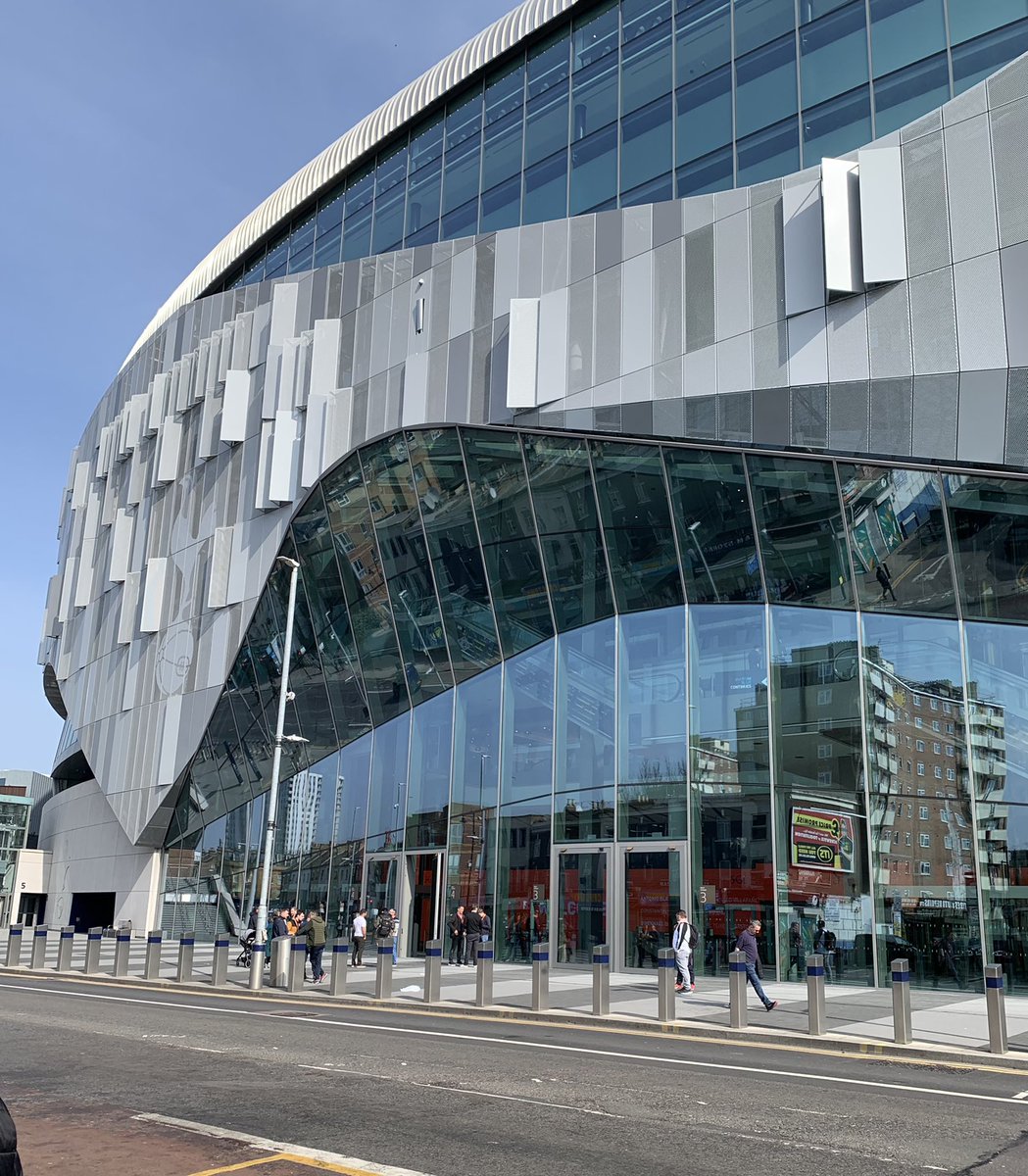Naz_Ali's tweet photo. Learning by doing: Our classroom today @SpursStadium. @IohtUel MSc Sports Management students take part in a site visit ahead of their practice-based assessment @IscBiz event. #ISCLondon2022 #events #sportsbusiness @UEL_News @SBL_UEL https://t.co/kntpTCELB4