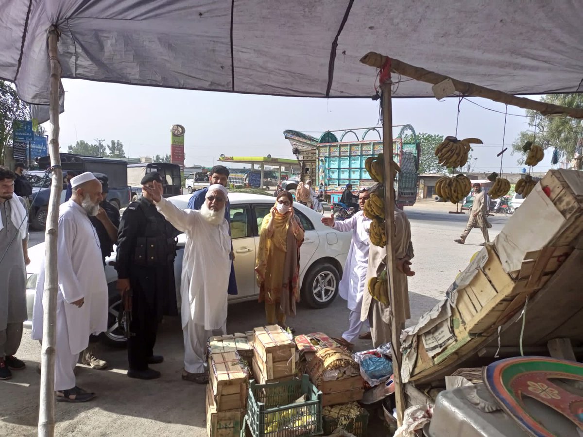 AcPabbi's tweet photo. Today Assistant Commissioner Pabbi, Sarah Tawab Umar, along with Revenue Field Staff &amp; local Police visited Dagai village to remove encroachments along the road-side and warned the violators to follow the government orders in true letter and spirit. https://t.co/jIOyr0InU9