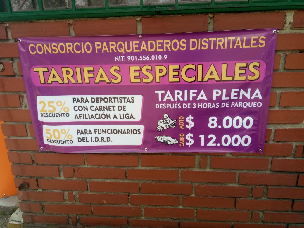 juansguerraruiz's tweet photo. @ClaudiaLopez @blancaduranh @IDRD, Buenas tardes porfavor evalúen el cobro a los deportistas del complejo acuático, ellos entrenan todos los días y de acuerdo a su categoría o edad se doblan en sus entrenamientos, serian 300.000 pesos más al mes.
Evalúen porfavor https://t.co/wsdFQ2ZfkO