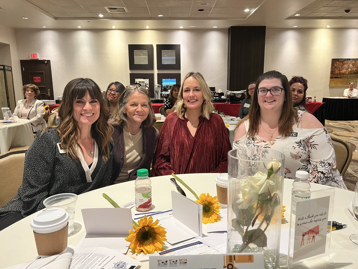 GYCvegas's tweet photo. We had such an amazing time at the @HCC_Nevada's Networking Breakfast celebrating Women's History Month this morning! Always great to hear from, connect with and celebrate other #bossladies, #leaders, and #entrepreneurs.
#womenshistorymonth #HERstory #HCC #lasvegaspr #vegasprpro https://t.co/PT9fFR7Z0W