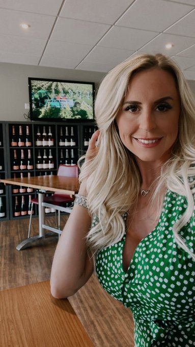 Had a great day at @Bolneyestate today #localwine https://t.co/0mpYVEUQGN<a class="tags" target="_blank" title="On Twitter" href="/?out=eyJ0eXAiOiJKV1QiLCJhbGciOiJIUzUxMiJ9.eyJpYXQiOjE3MTk2MTg5MjAsImlzcyI6InR3cG9ybnN0YXJzLmNvbSIsIm5iZiI6MTcxOTYxODkyMCwiZXhwIjoxNzUxMTU0OTIwLCJyZWRpcmVjdF91cmwiOiJodHRwczovL3R3aXR0ZXIuY29tL0JvbG5leWVzdGF0ZSJ9.ZeHi-Do5RhT9UWvKlKQjjmqJWlWy3qEWXNJH9nLWiE86e-6yR2IpagqQ2okklTLP5kNiQbOiUEbvHNebGKKPqg">@Bolneyestate</a><a href="/tag/localwine"class="tags">#localwine</a>