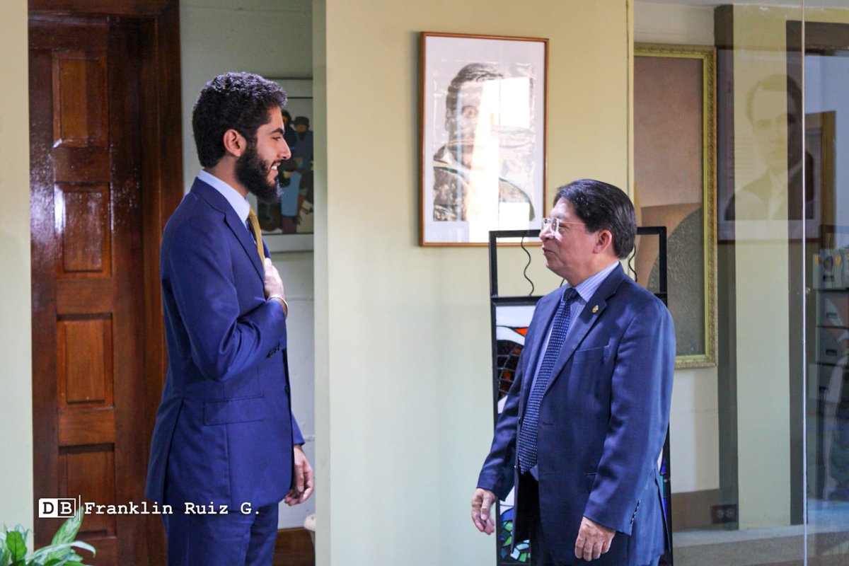 la_moralimpia's tweet photo. #Nicaragua 
Encuentro del Srio. General de la Organización de Cooperación Educativa Jeque Manssour Bin Mussallam con el Canciller de la República Denis Moncada Colindres 
@ZenzontleG @RManifiesto

Fotos: @FranklinRG79 https://t.co/3hX1z8AC5h