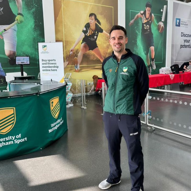 UoNSport's tweet photo. Coach Announcement 🖋 | We are delighted to announce that the @uniofnottingham has officially appointed @ChrisAdcock1 as a coach with the Performance Badminton programme.

Welcome to the #GreenandGold! 🤝

#WeAreUoN // 💚💛