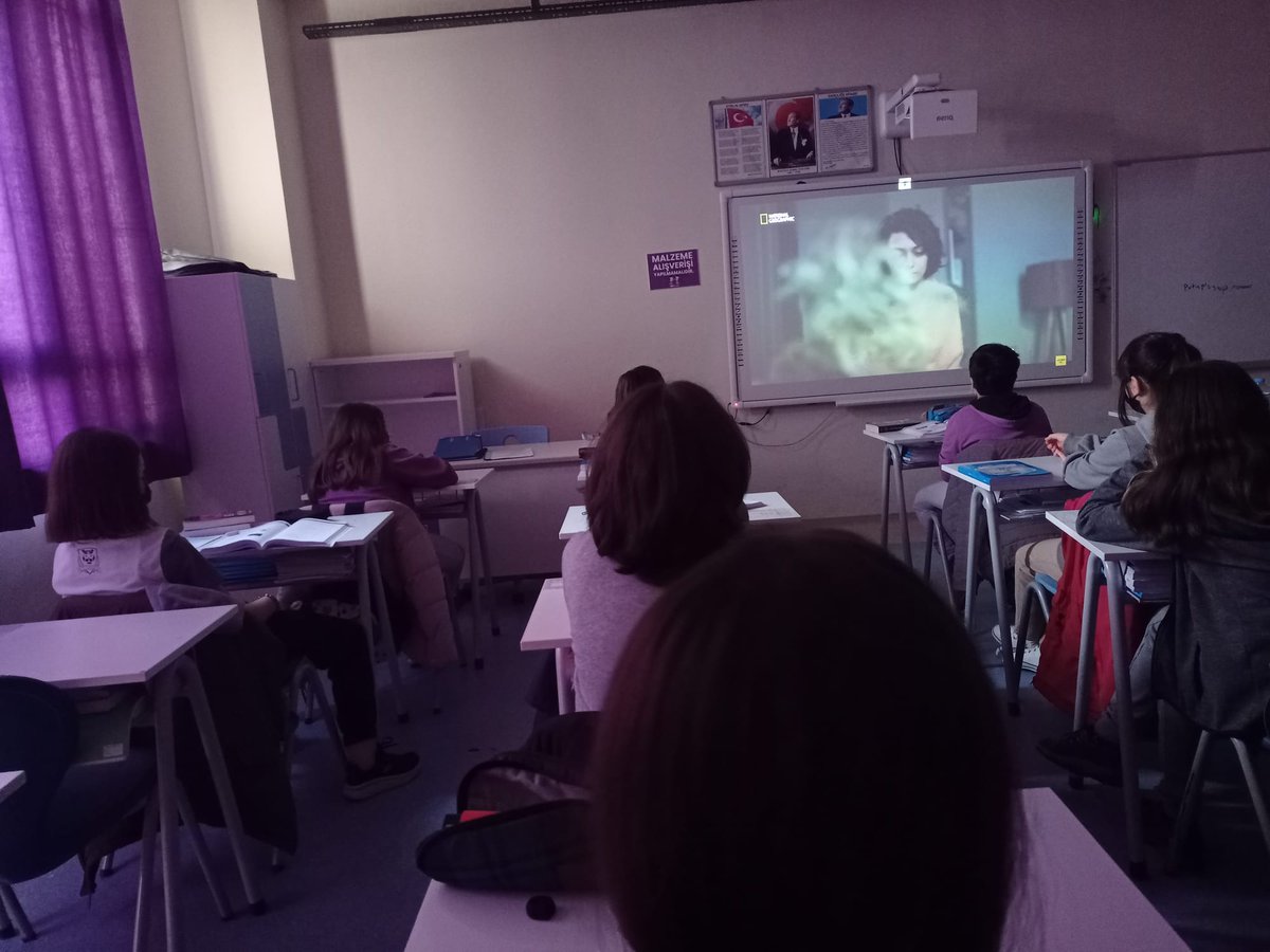 Dünya Su Günü ile ilgili 7.sınıflarda  25 Litre filmini izledik ve suyun önemini konuştuk. <a href="/ardaergez/">Arda ERGEZ</a>
<a href="/Filizolgunpolat/">Filiz Polat</a> <a href="/aycadnzgngr/">AyçaGüngör</a> <a href="/YeldaGulsay/">Yelda Gülsay</a> @UgurBursaKampus