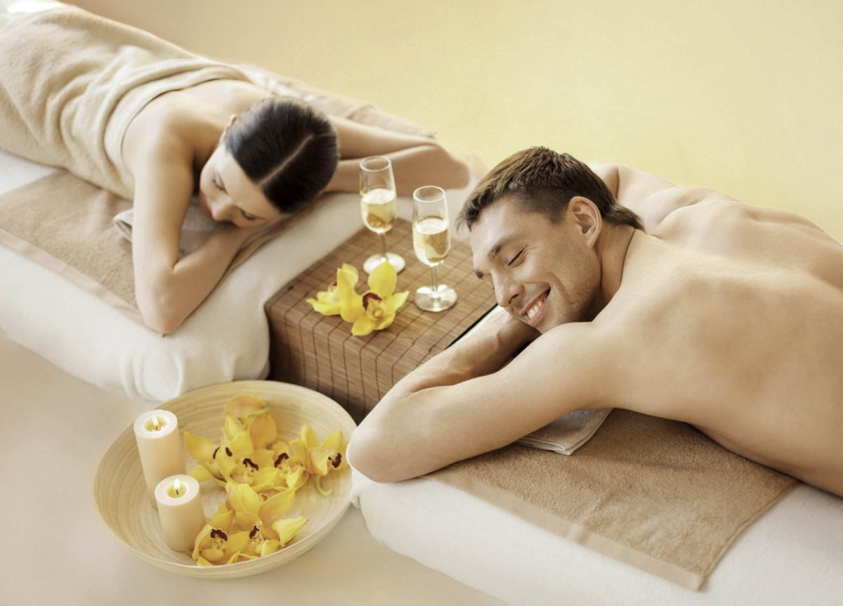 SpaXpn's tweet photo. Reach out to us if you're in the New York area and are in need of Couples Massage services. Xpn Wellness Spa is looking forward to assisting you! #CouplesMassage https://t.co/EFjyu0JxMY https://t.co/SqY5RmyBSS