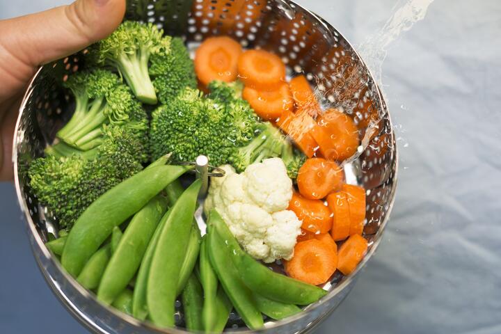 Did you know bone broth can be used to steam vegetables? 
Our next spring recipe will show you how! Follow along and create a healthy side dish, bursting with flavor!

osiusbonebroth.co.uk/Recipes/Steame…