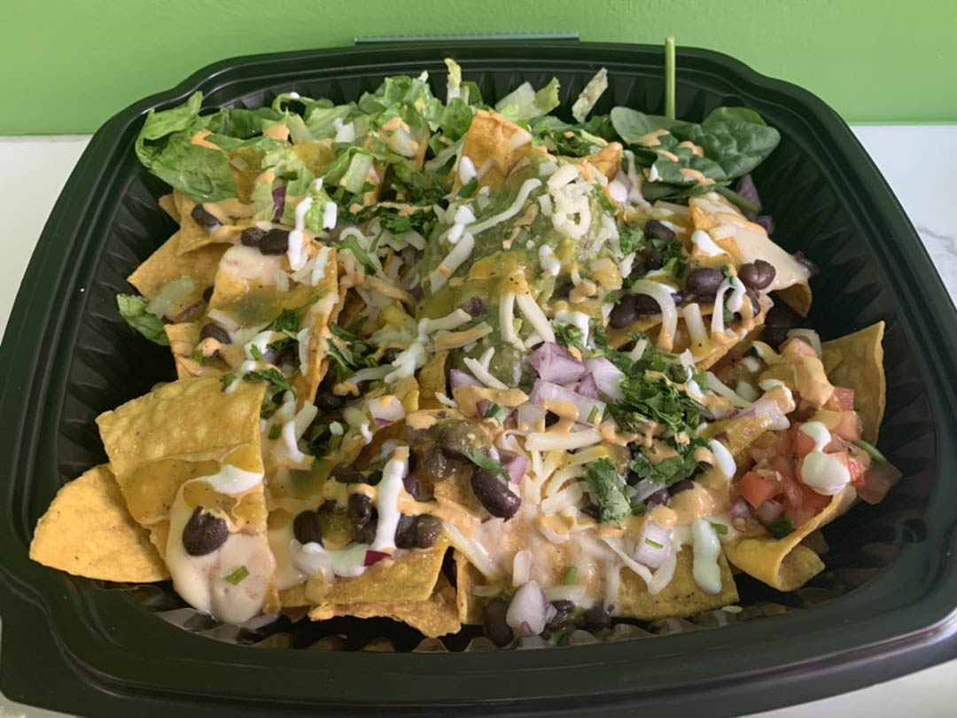 TimeGuac's tweet photo. Let GUAC TIME serve you with tasty items and satisfy your food cravings. Give us a call at (646) 678-4053 today! #HalalFood #GuacamoleAndChips https://t.co/8dlIx4eDRC https://t.co/R5daffGpXN