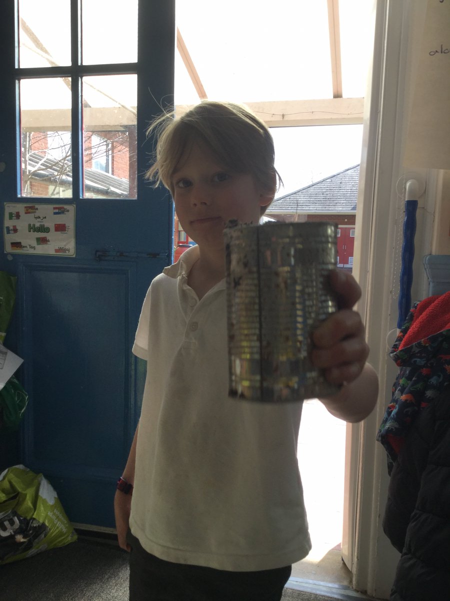 ThamesideSch's tweet photo. Amazing creations in both the mud kitchen and at the junk modelling area today. Mrs Cooper enjoyed a fantastic spaghetti dish followed by lots of cake and a very earthy coffee! #Year1tps #YRStps #YSCtps #nolimitstps #teamworktps #independencetps #continuousprovisiontps #oracytps https://t.co/XeC7Bik730