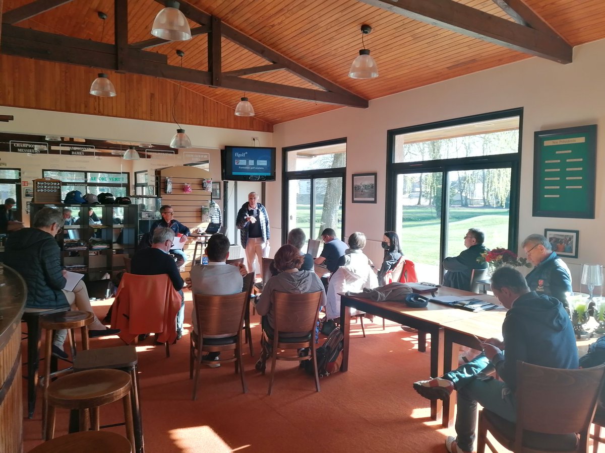 frederickieffer's tweet photo. Formation conjointe golf scolaire usep, clubs et CPC CPD EPS (52, 54,55) au golf d'Arc en Barrois ! Les prochaines suivront à Reims et Sarrebourg pour renforcer les liens au niveau régional. Merci au golf associatif d'Arc pour l'accueil ! @55Cpd, #grandestgolf, #usep55 https://t.co/zO9lJRzNsj