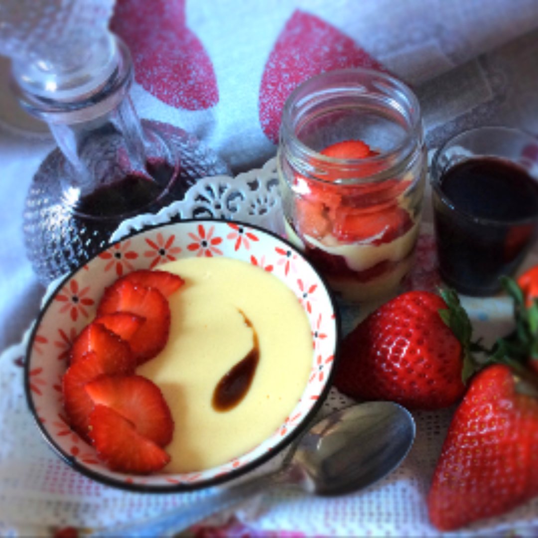 tastewithgusto's tweet photo. Hi friends 😊
What's your favourite show lately?
We have been enjoying watching Gilded Age while munching on this pudding 😋
If you would like to try it tonight or any other evening, here is the recipe https://t.co/shhM9EvH8b
#gildedage #puddingrecipe #strawberrypudding https://t.co/ft5fhnMfEz