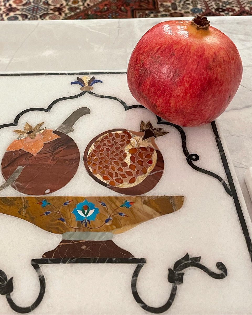_keeratkaur's tweet photo. I have finally been able to produce in the medium of marble inlay. the medium of my dreams ✨ ☁️ 🌙 the perfect merging of artisanal craft and architectural ornamentation https://t.co/Atc5OEAwyw