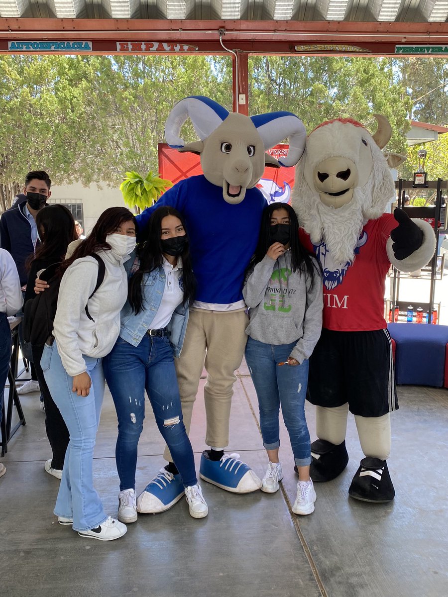 uim_bufalos's tweet photo. #AlMomento|| Nos encontramos en el Cetis 148 en la Feria Vocacional 2022 ofertando a todos los alumnos de 6° que estén interesados en continuar su formación con nosotros. 

#SomosBúfalos #TuMejorOpción #SomosUIM https://t.co/QIqZ1lWsgT