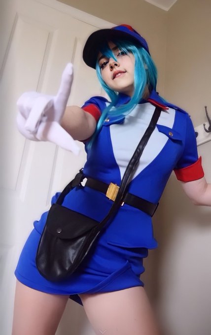 Officer Jenny! What's your favorite Pok&eacute;mon? https://t.co/1lmZIzNh1f