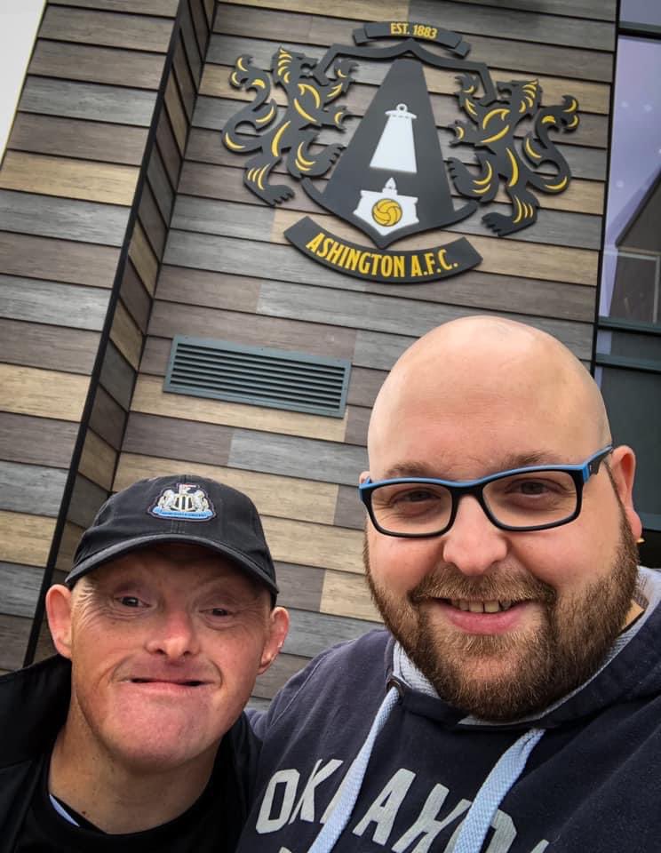 rossi_NE63's tweet photo. @Dull43Mick Hello Micheal, this is me and my uncle david. We support @Ashington_FC and @NUFC david helps out ashington on match days selling football cards. Seen your drawing of Tony bellew, I bet he was chuffed! Take care pal https://t.co/weNowioY1Y