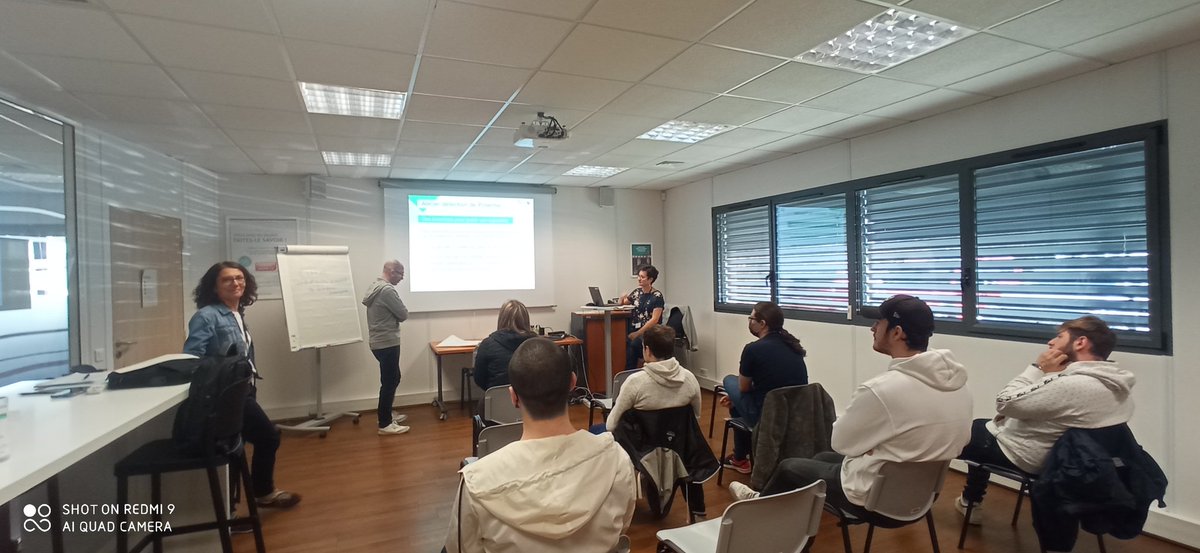 #CEJ Bourg en Bresse, l'équipe MRS présente à nos jeunes candidats l atelier sectoriel Industrie. A l'issue, nos volontaires ont bénéficié d'une séance de détection de potentiel sur ce secteur porteur. Bravo à tous 👍