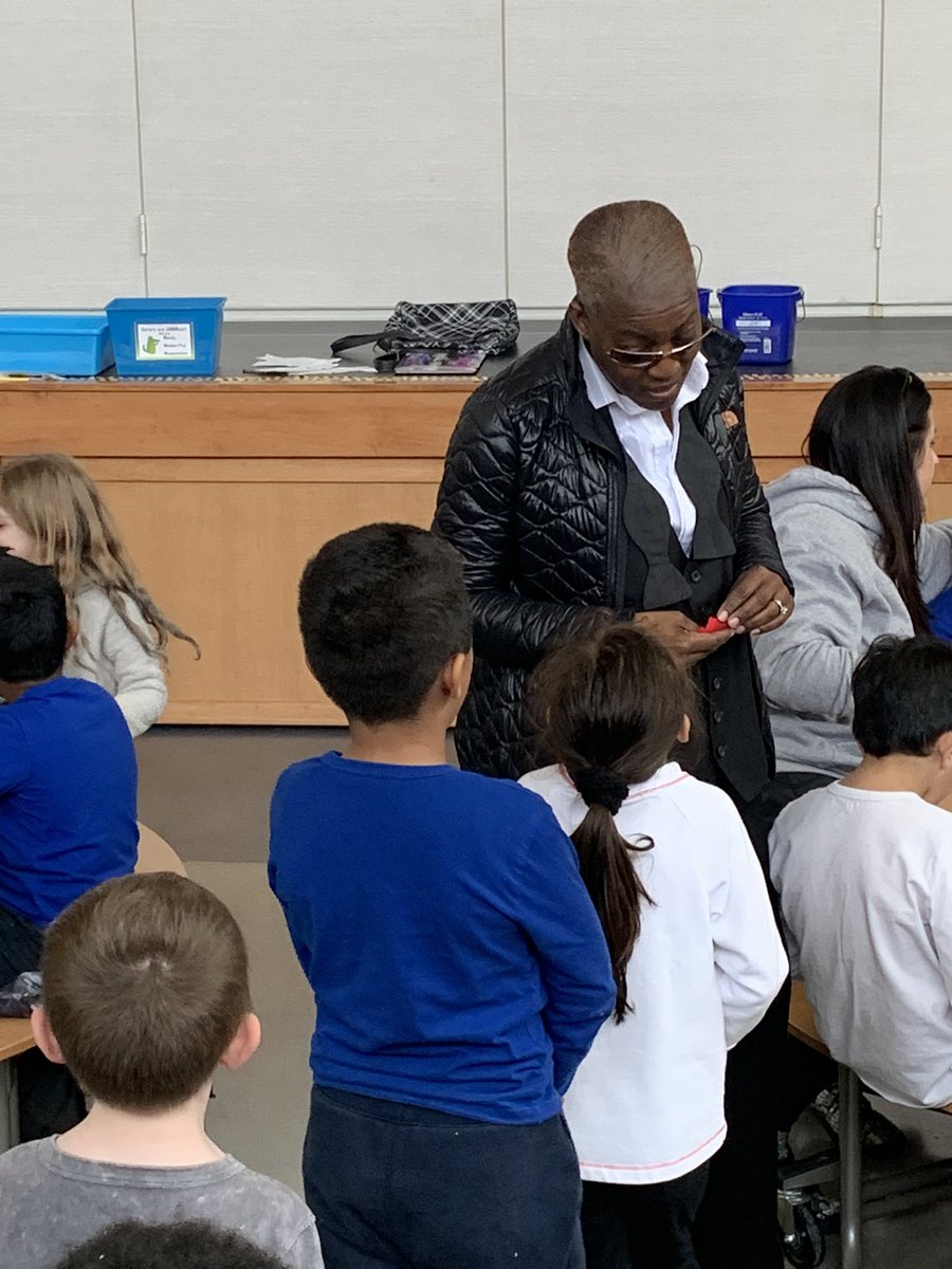 Quincy Jones, record producer, song writer, and composer visited Gulph Elementary as part of our Walking Museum project! <a href="/GulphPBIS/">Gulph PBIS</a> <a href="/UpperMerionSD/">Upper Merion Area School District</a> <a href="/DrToleno/">Dr. John A. Toleno</a> @SusanSilver9