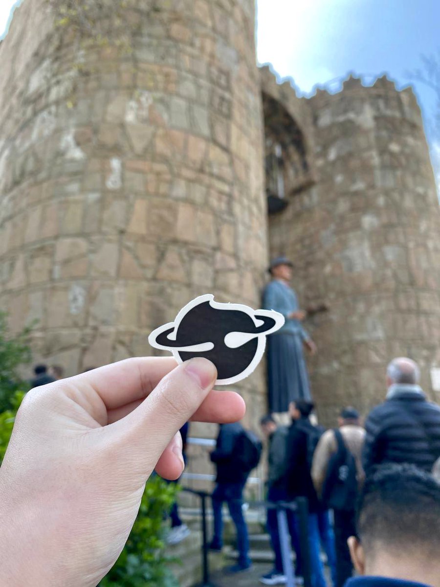 froyoverse's tweet photo. froyoverse is in barcelona 👀🇪🇸 https://t.co/zFxlFvqkeS