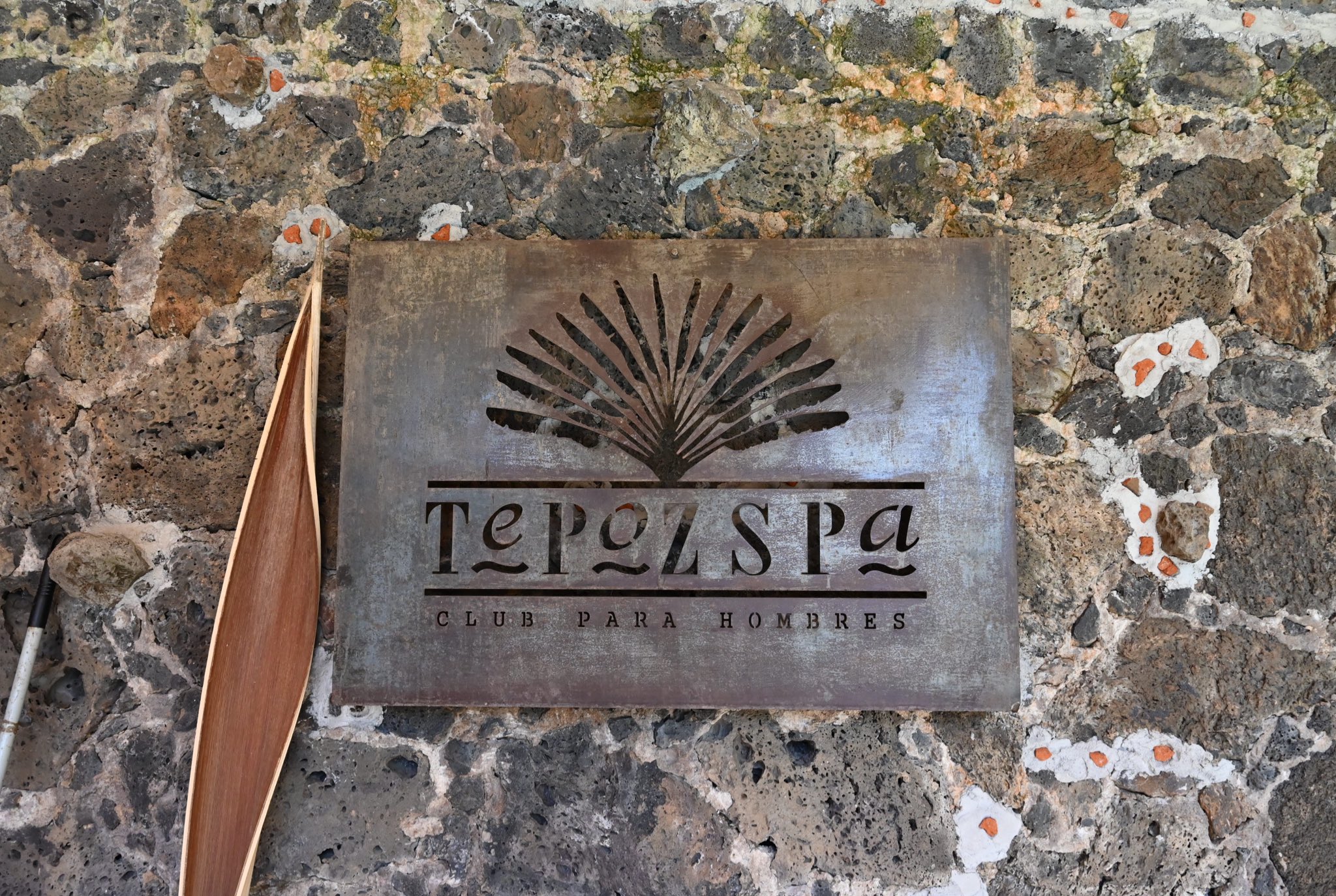 Son días de sol y es la temperatura perfecta para visitar este ardiente club de hombres en Tepoztlán
