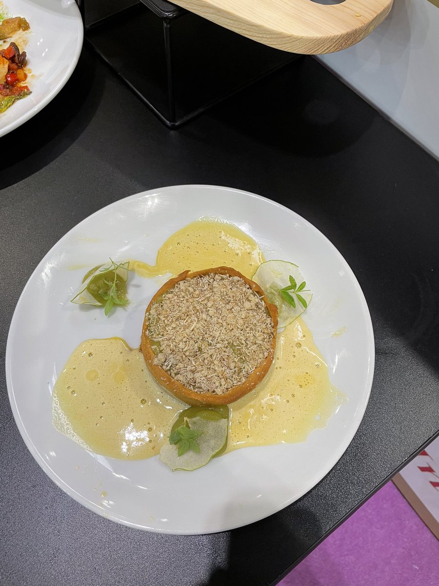 theatriumHRC's tweet photo. Fantastic result @theatriumHRC @HertRegCollege Studentβs are runners up in the Country Range student team challenge! #countryrange #chefs #HRC22 https://t.co/QwhQGuM8rZ