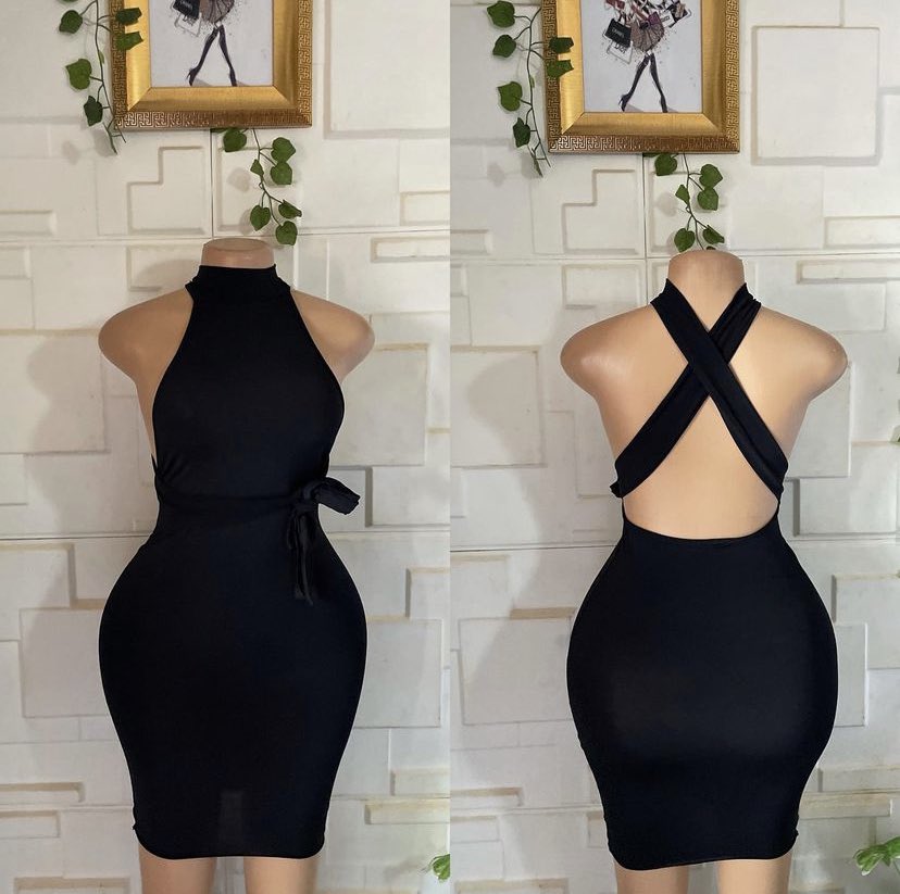 mo__yosore's tweet photo. I have some beautiful ready to wear gowns 

 Price range from 4500-7000 naira .. 

PS: i have more design 

Please help me retweet my buyer might be on your timeline  cc:- @Ibadantwitta_ @connectIBADAN  @iam_slimtoby @royalties_pc @MissMotunrayo2 @IconDave https://t.co/rkqLFxmpqr